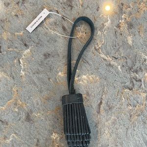 Portland Leather Goods Tassel - black. New from mystery box